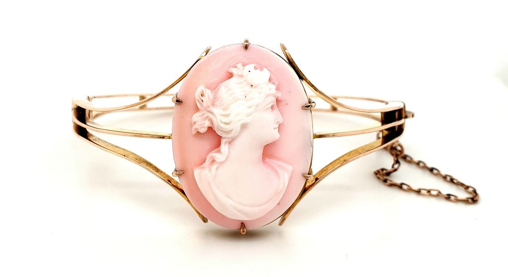 9ct Rose Gold Cameo 30x22mm Bangle (14751)