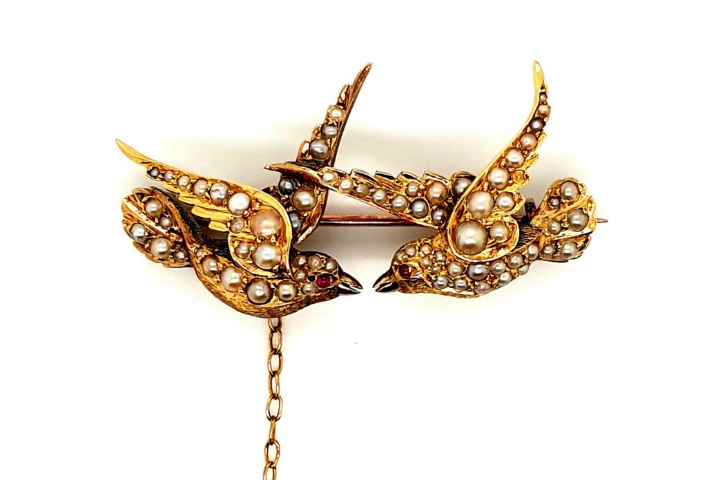 15ct Yellow Gold Seed Pearls and Ruby 41x21mm (11692)