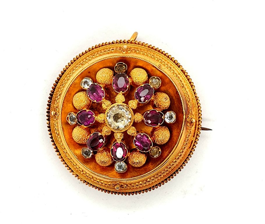 15ct Yellow Gold Victorian Garnet White Sapphire Brooch (36mm diameter) (563)
