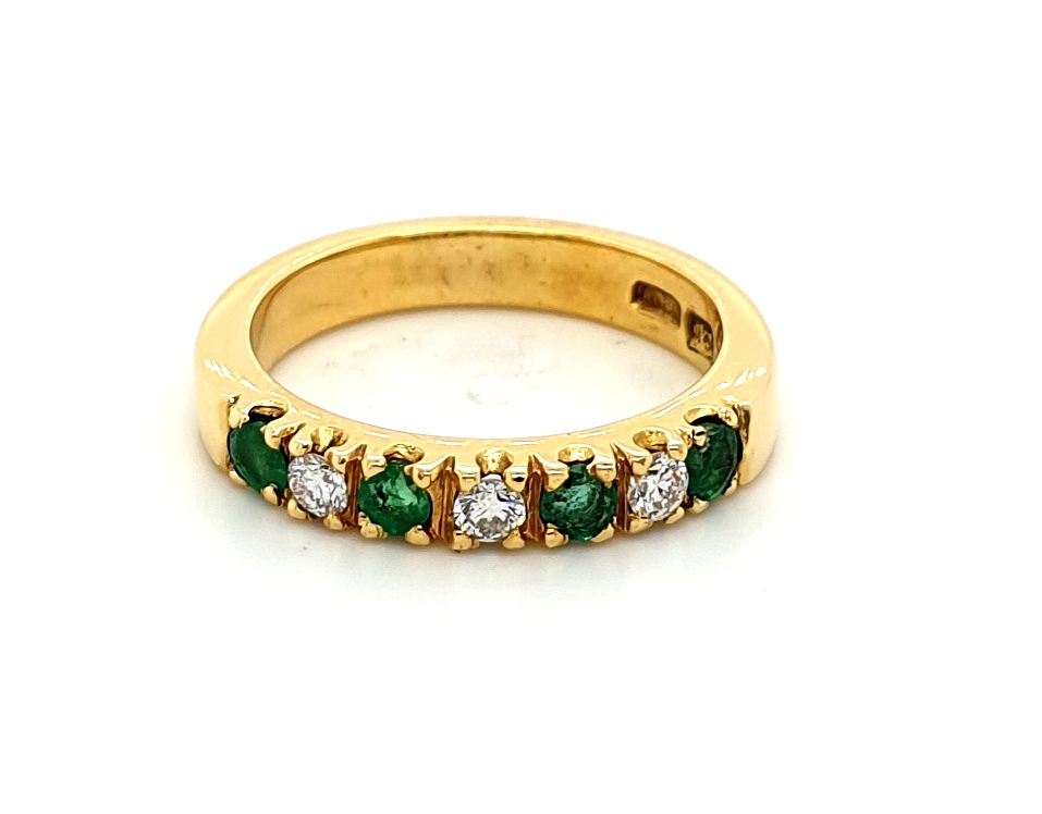 18ct Yellow Gold Emerald 0.48ct and Diamond 3x 0.06ct F SI (13927)