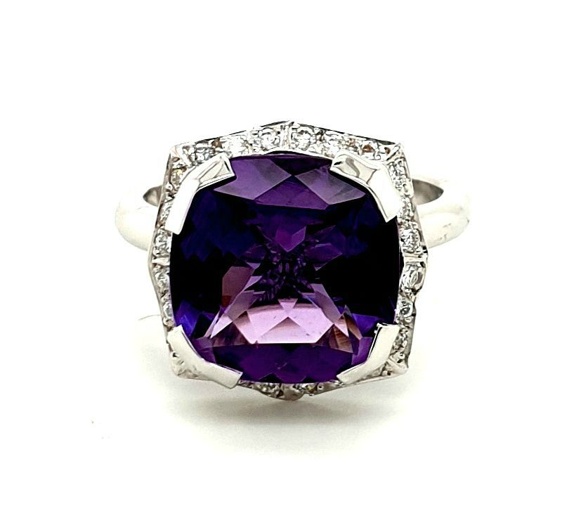 18ct White Gold Amethyst = 5.80ct Diamond = 0.36ct G SI (19412)