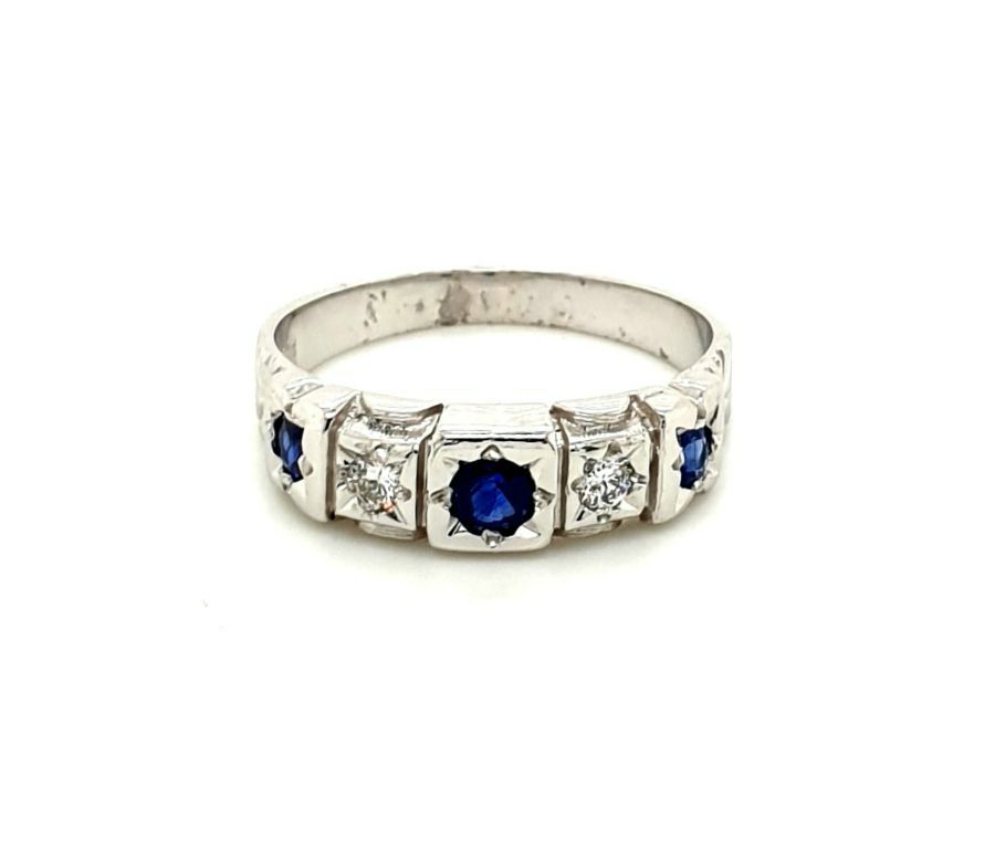 18ct White Gold Ceylon Sapphire = 0.40ct and Diamond = .10ct F VS Ring (20123)