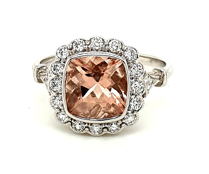 18ct White Gold Morganite (2.0ct) and Diamond (0.33ct GH SI) Ring (21265)