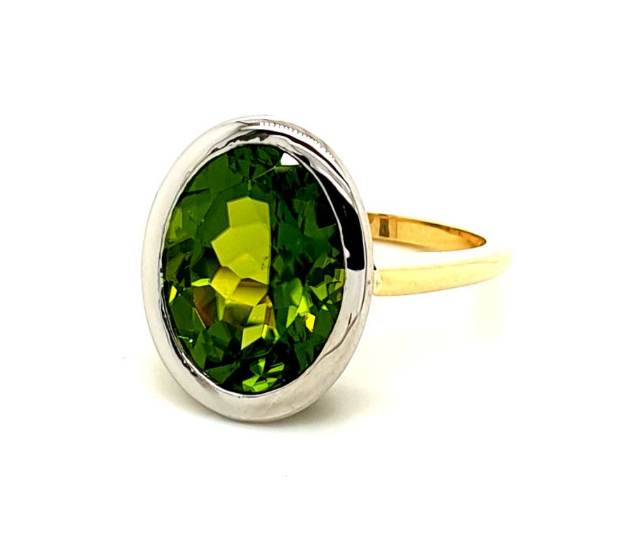 Platinum Set and 18ct Yellow Gold Peridot (7.58ct, 14.5x11.5mm) Ring By Glenn Humphries (21399)