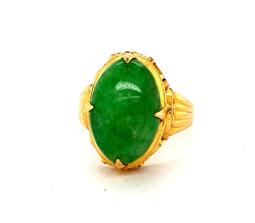 18ct Yellow Gold Jadeite (15x10.5mm) Ring (21671)