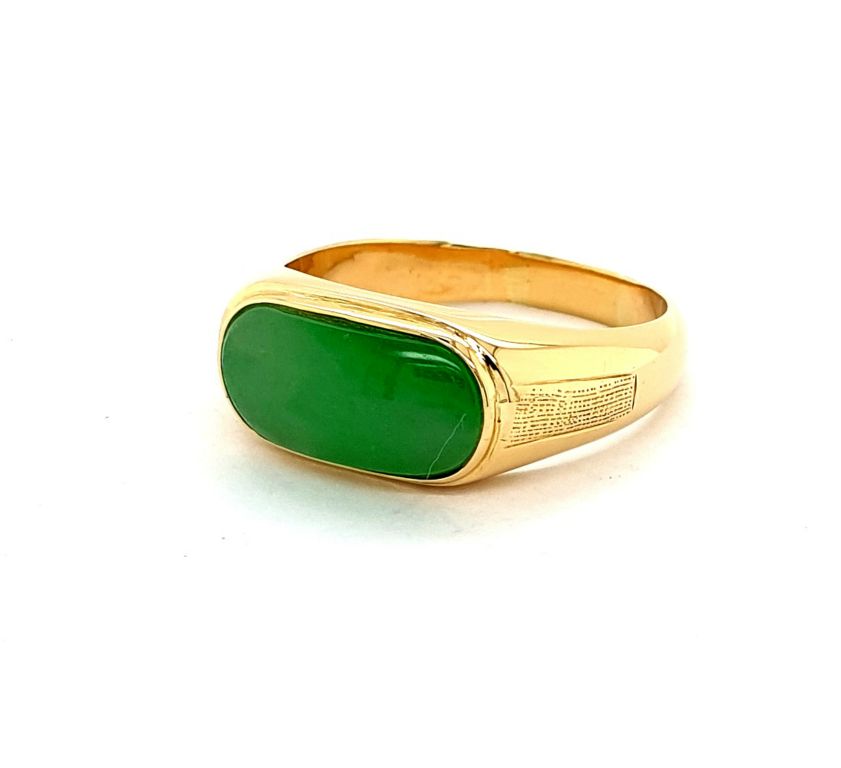 18ct Yellow Gold Jadeite 14x7.5mm Ring (21766)
