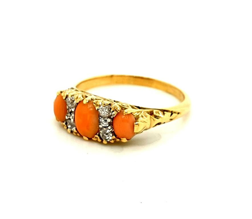 18ct Yellow Gold Coral and Diamond (0.26ct H-I SI2 Old Cuts) Ring (22120)