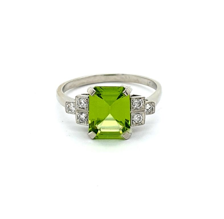 Platinum Peridot 2.28ct (7x9mm) and Diamond 0.14ct FG VS Ring (22476)