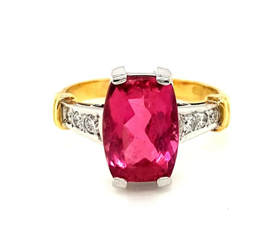 Diamond = 2X 0.05CT 4X 0.02CT Colour G Clarity VS Tourmaline = 3.44CT (7408)