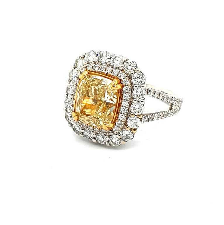 18ct White and Yellow Gold Natural Yellow (GIA 3.02ct VS1) and White (1.21ct F-H SI) Diamond Ring (22511)