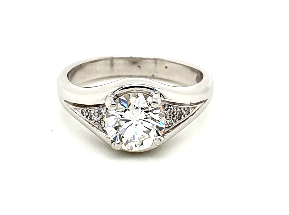 18ct White Gold Diamond 1.54ct G VS and 0.08ct FG SI Ring (8752)