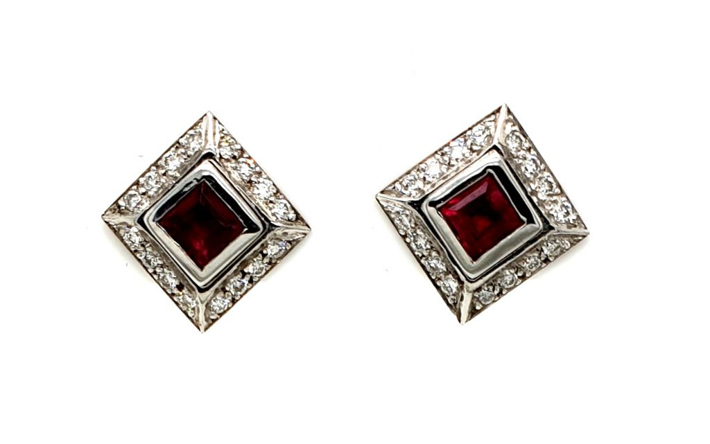 18ct White Gold Pink Tourmaline 2x 0.67ct and Diamond 32x0.01ct GH VS (19591)