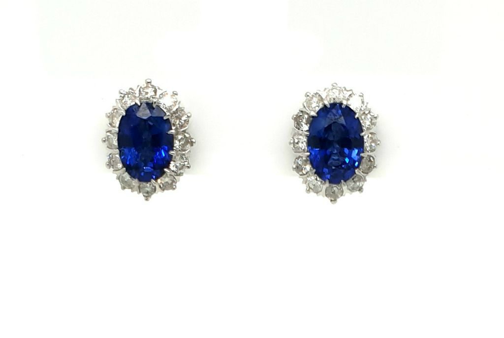 18ct White Gold Ceylon Sapphire 2x1.0ct and Diamond 0.48ct FG P1 (20888)